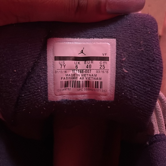 Jordan 12 UNC - Picture 5 of 8